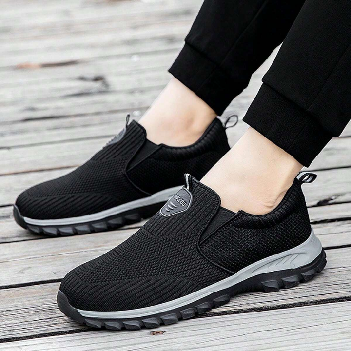 Men Casual Comfortable Soft Walking Shoes Knitted Running Slip-On Lightweight Sneakers