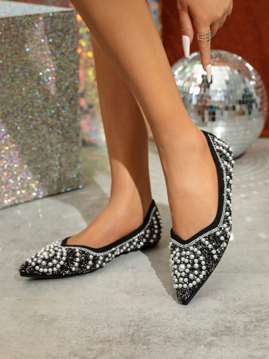 Women Flat Bottom Pointed Toe Casual Fashion High-End Soft Comfortable Gorgeous Rhinestone Pearl Shoes, Suitable For Parties And Banquets