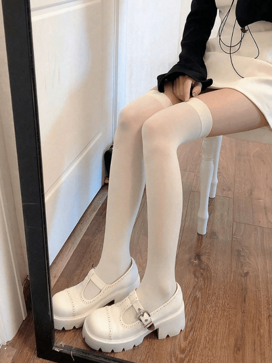1pc Women's Knee - High/Thigh - High Striped Warm Socks For Cosplay, Sports - Lolli World Marketplace