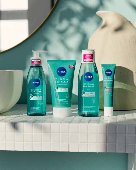 Nivea Derma Skin Clear