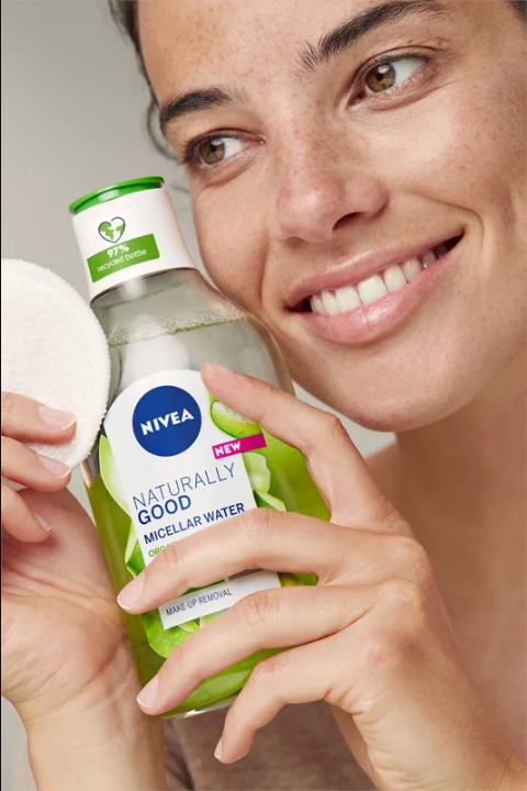 Nivea Naturally Good