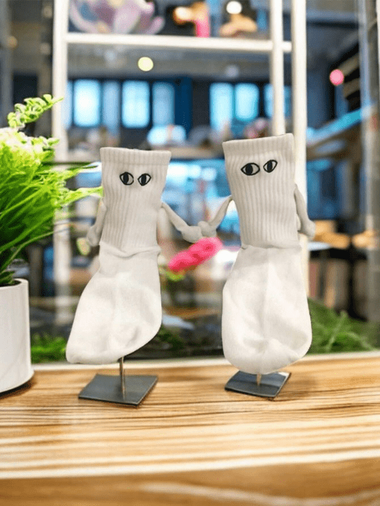 2pairs Funny Couples' Hand In Hand Socks With 3d Eye & Pull Tab Design - Lolli World Marketplace