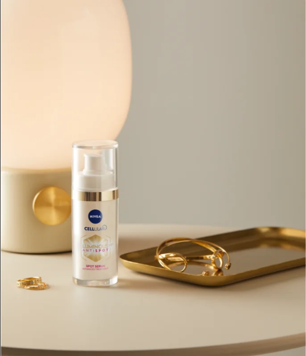 Nivea Cellular Luminous 630