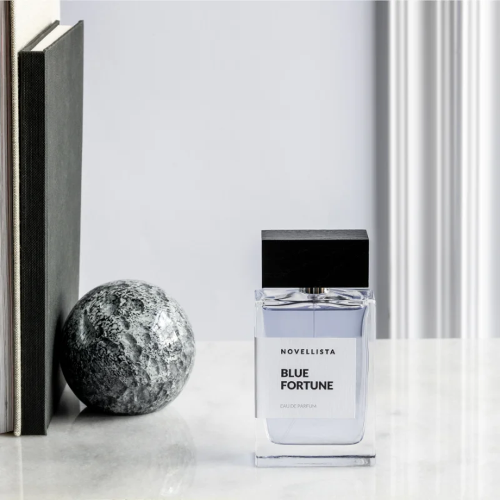 NOVELLISTA Blue Fortune