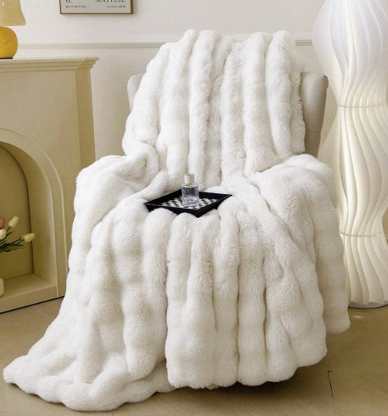 Polyester Winter Style White Rabbit Fur Long Plush Blanket Bedding Throw