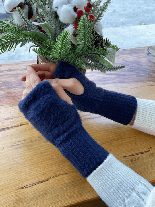 DAZY Blue Regular Knit Warm Gloves - Lolli World Marketplace