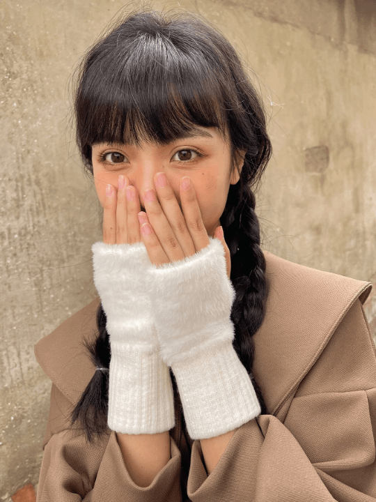 DAZY Fuzzy Fingerless Gloves - Lolli World Marketplace
