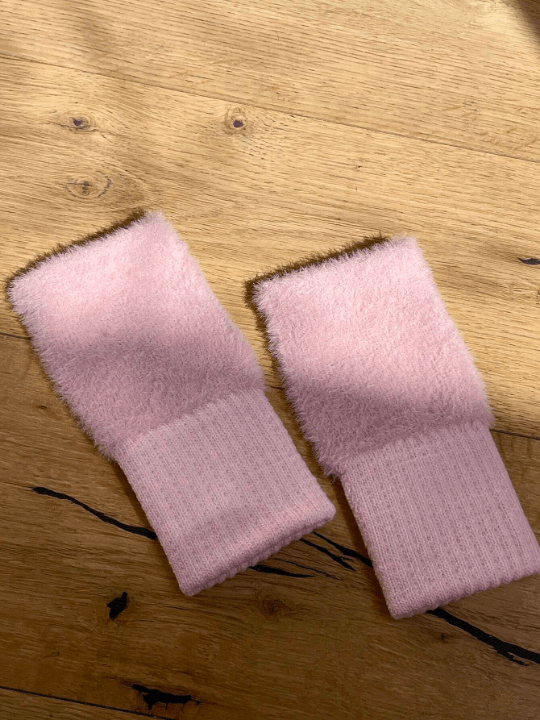 DAZY Regular Knitted Gloves - Lolli World Marketplace