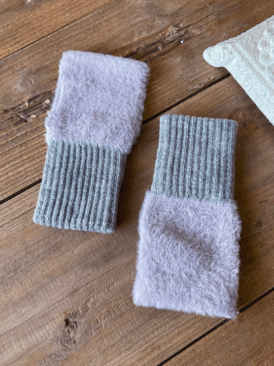 DAZY Women's Fingerless Gloves - Lolli World Marketplace