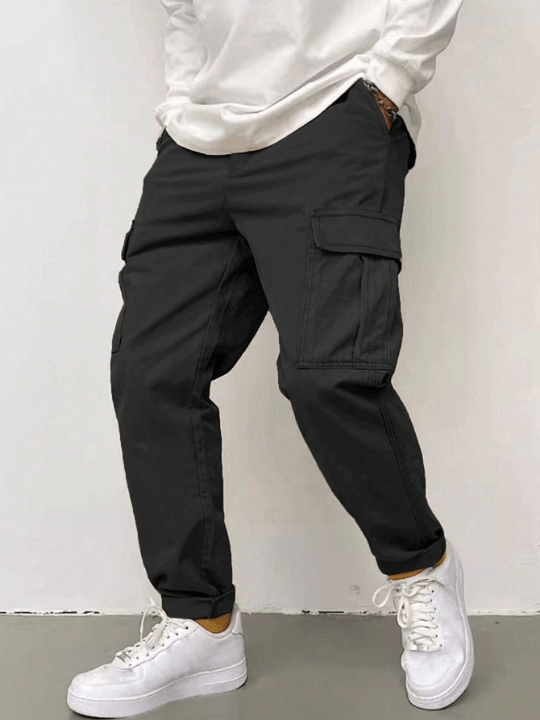 Manfinity Hypemode Loose Fit Men's Cargo Pants With Flap Pockets And Side Pockets - Lolli World Marketplace