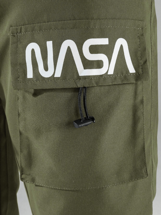 Manfinity Hypemode Men Letter Graphic Flap Pocket Drawstring Waist Cargo Pants - Lolli World Marketplace