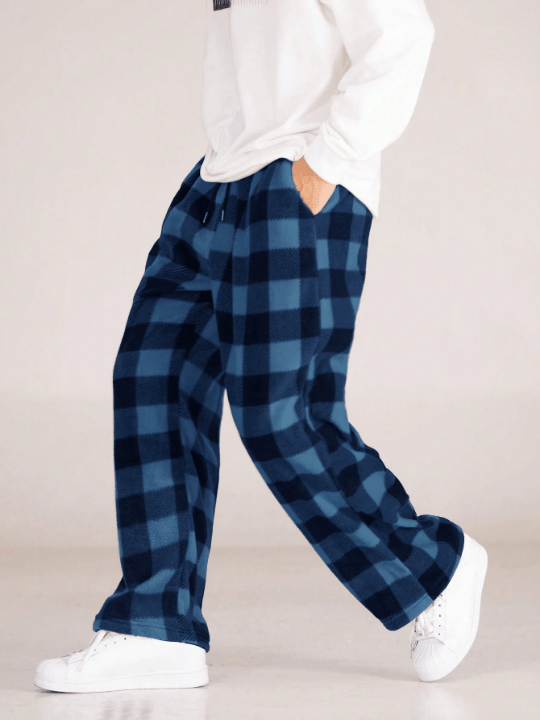 Manfinity Hypemode Men's Gingham Pattern Slant Pocket Trousers - Lolli World Marketplace