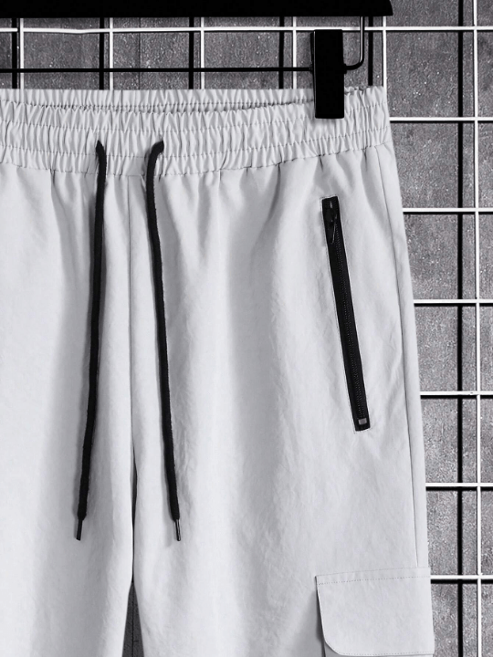Manfinity LEGND Loose Fit Men's Cargo Pants With Flap Pockets And Drawstring Waist - Lolli World Marketplace