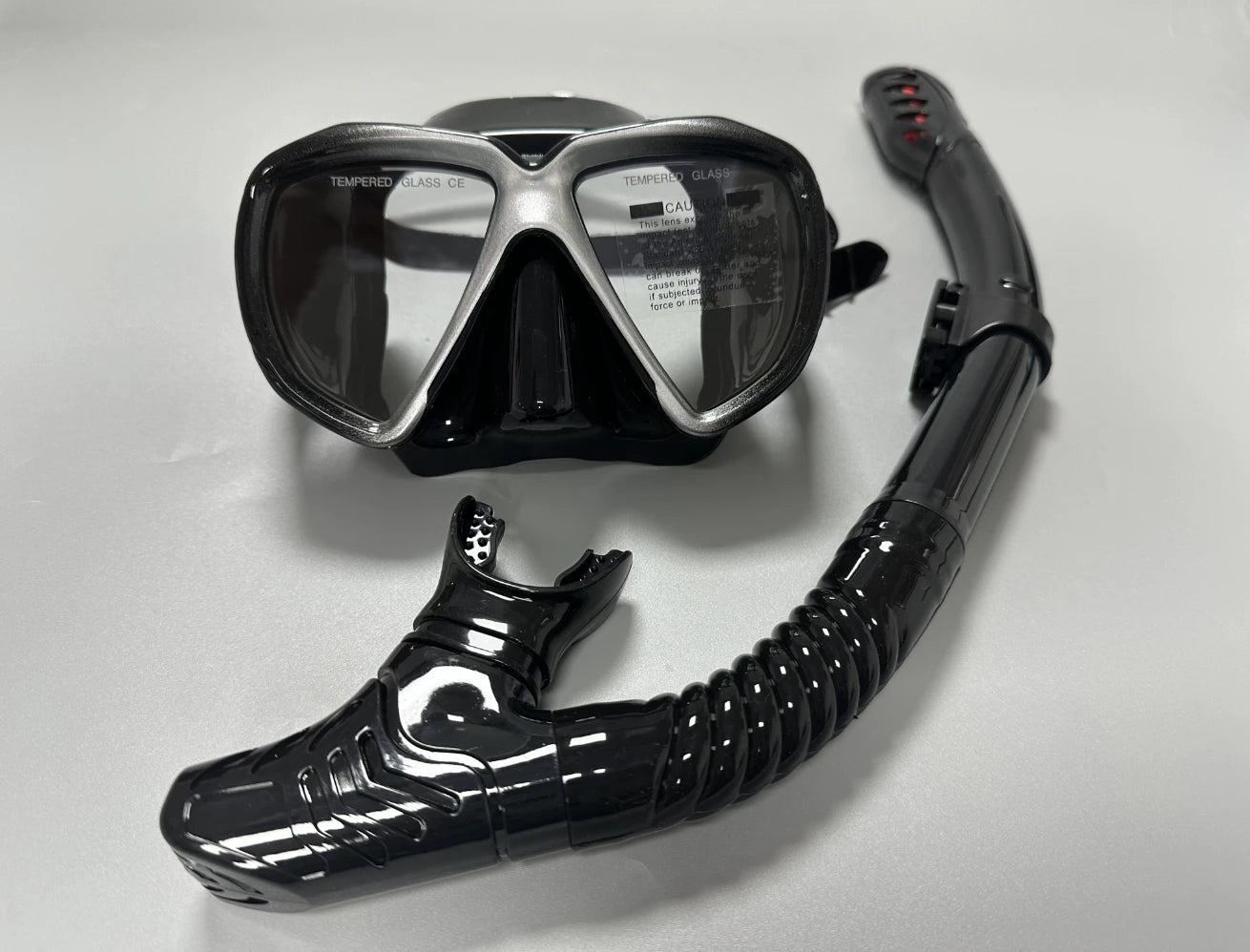 Professional soft silicone glasses with breathing tube diving mask