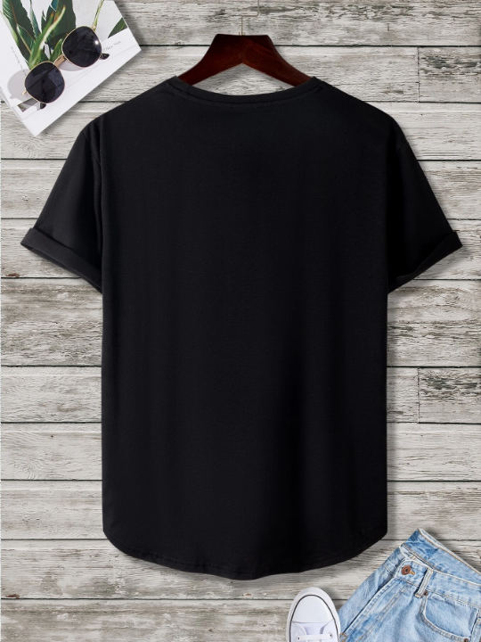 Manfinity Men Curved Hem Tee