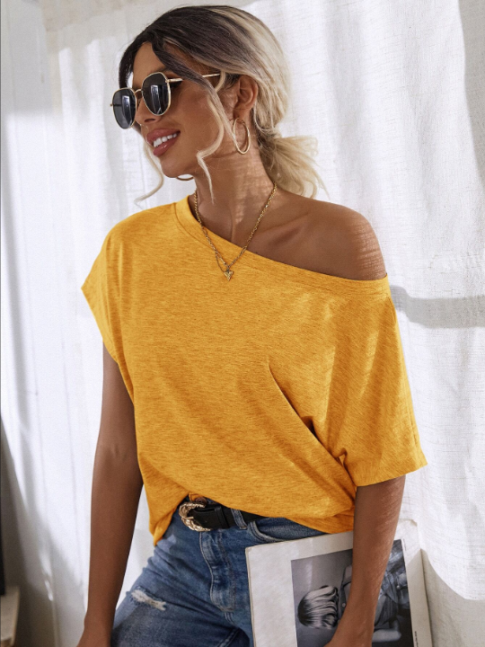 LUNE Batwing Sleeve Solid Tee