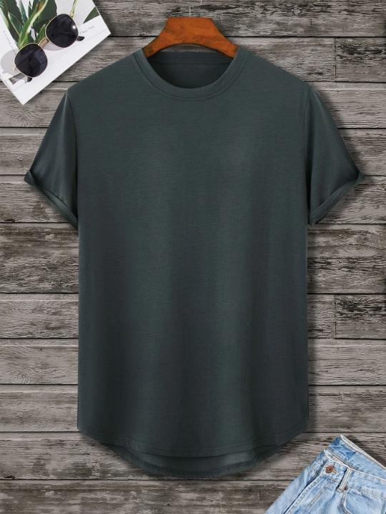 Manfinity Men Curved Hem Tee