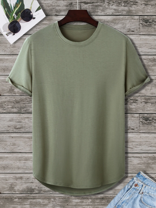 Manfinity Men Curved Hem Tee