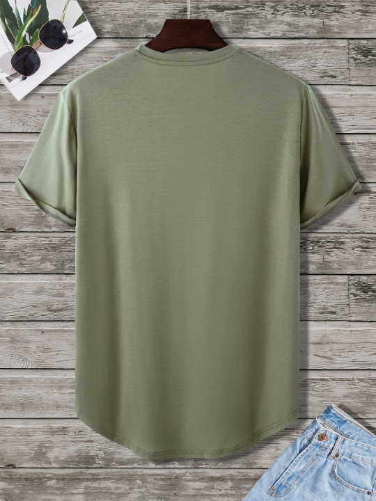 Manfinity Men Curved Hem Tee