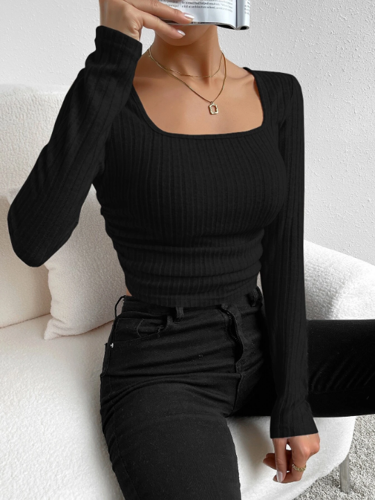 EZwear Square Neck Ruched Side Black Crop Tee