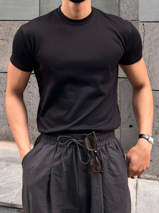 DAZY Men Cotton Solid Round Neck Tee