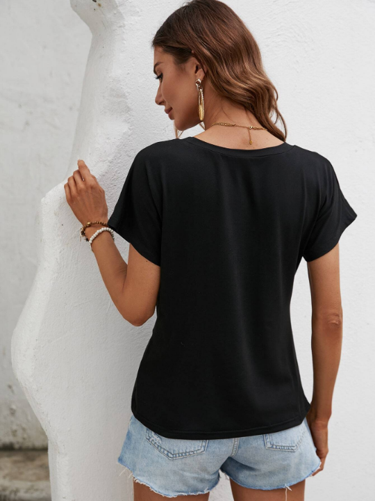 LUNE Women's Short Sleeve T-Shirt With Round Neck, Knot Detail, Split Hem For Summer Casual Look