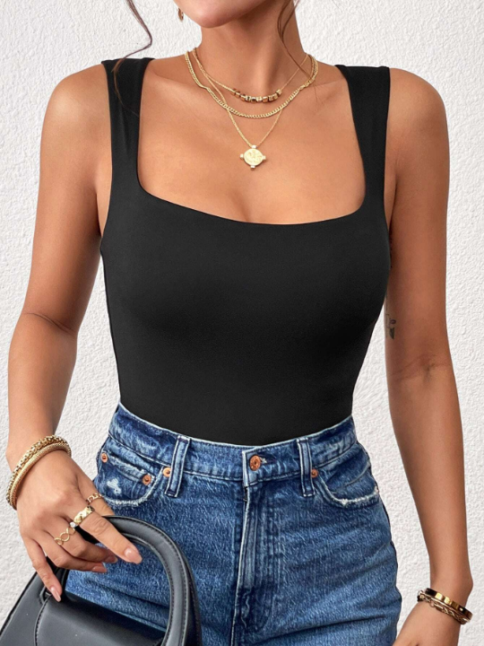 Essnce Solid Square Neck Tank Top