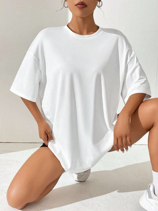 EZwear Figure Graphic Drop Shoulder Tee