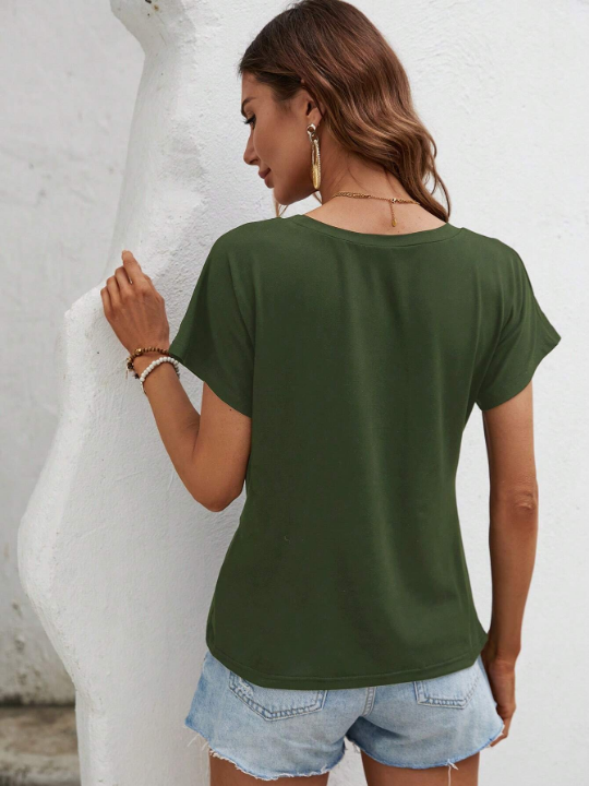 LUNE Solid Asymmetrical Hem Tee