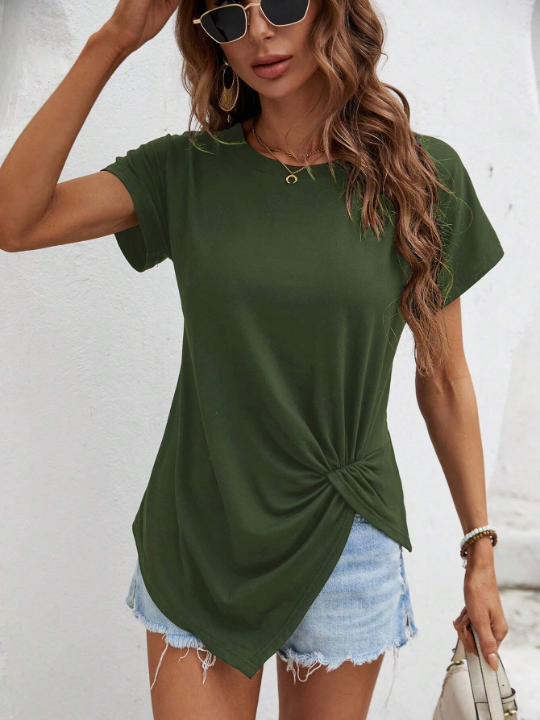 LUNE Solid Asymmetrical Hem Tee