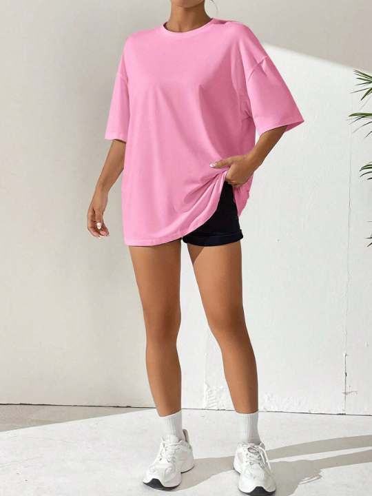 EZwear Figure Graphic Drop Shoulder Tee