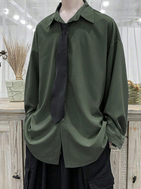 Manfinity Hypemode Loose Men's Solid Color Drop Shoulder Shirt