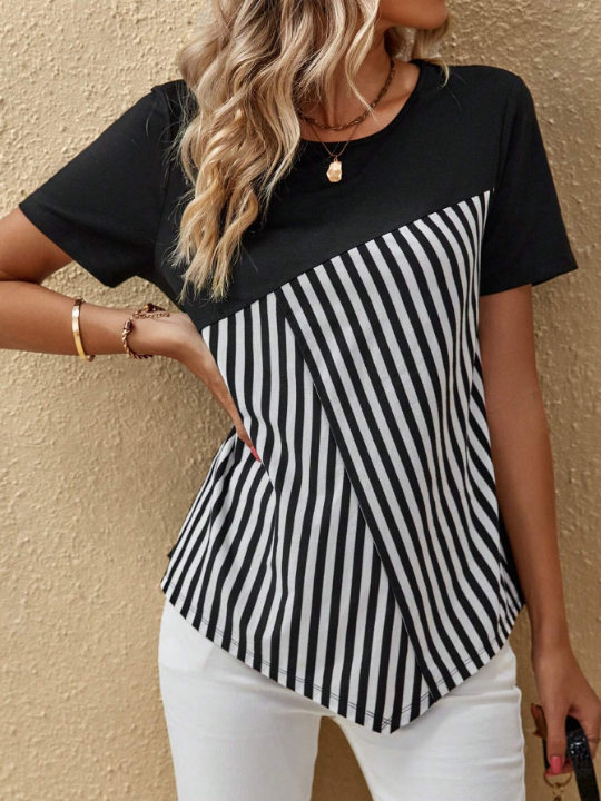 LUNE Striped Print Asymmetrical Hem Tee