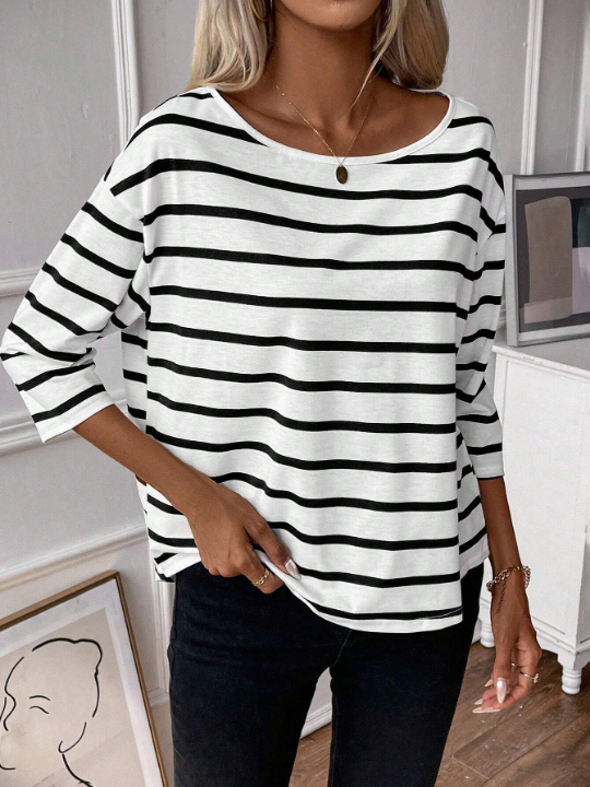 LUNE Striped Print Drop Shoulder Tee