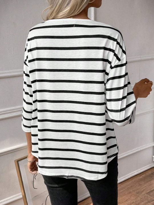 LUNE Striped Print Drop Shoulder Tee