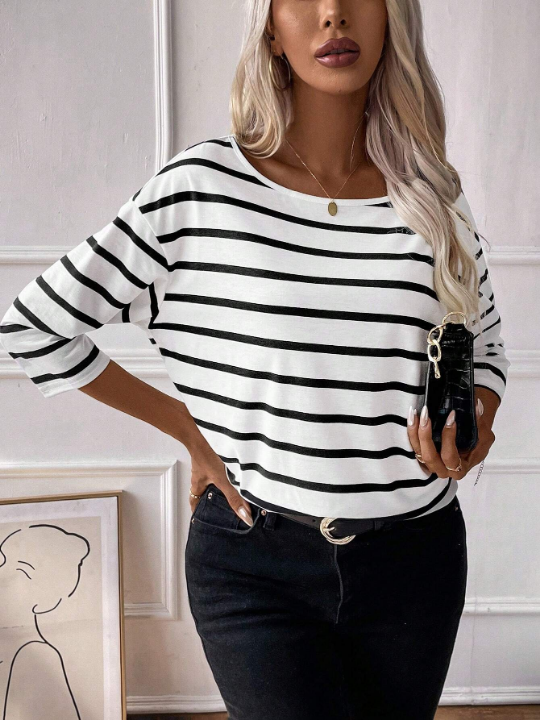 LUNE Striped Print Drop Shoulder Tee