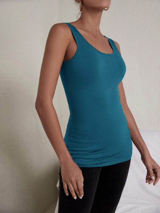 LUNE Solid Backless Tank Top