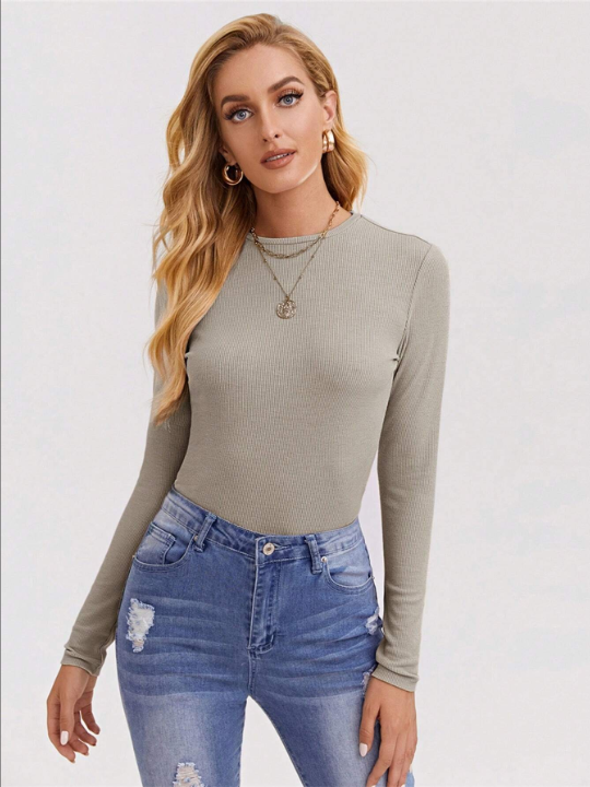 Cottnline Solid Round Neck Form Fitted Tee