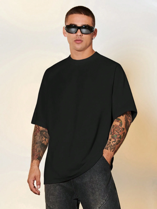 Manfinity Men's Loose Solid Color T-shirt