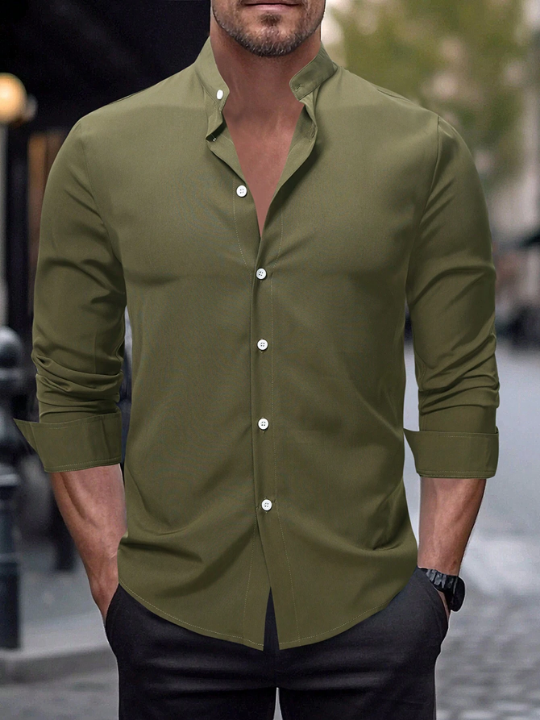 Manfinity Mode Men's Solid Color Stand Collar Shirt