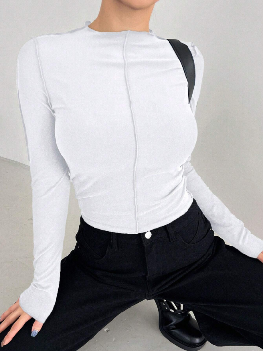 DAZY Solid Color Frill Hem Long-sleeve T-shirt