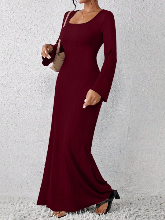 Essnce Elegant Ladies Maxi Dress