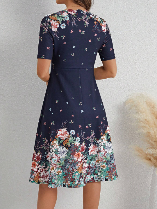 Clasi Floral Printed Short Sleeve Dress