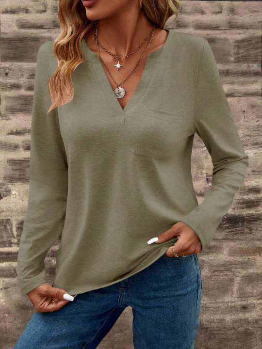 LUNE Solid Color Notched-Neck Tee With Slit