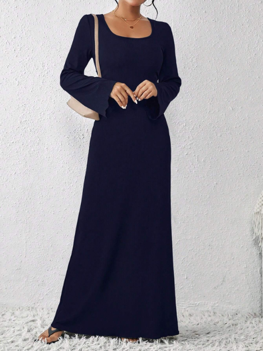 Essnce Elegant Extra Long Women's Maxi Dress