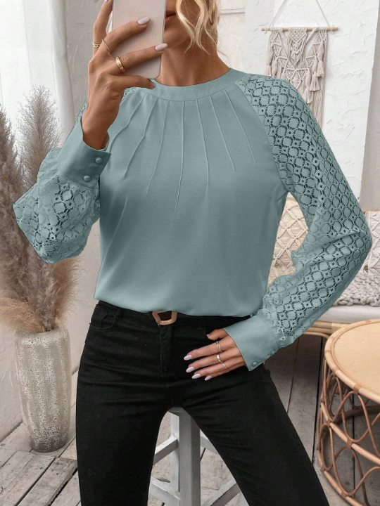 LUNE Ladies' Lace Raglan Long Sleeve Blouse