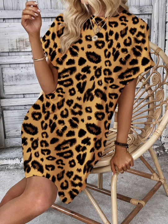 Women'S Leopard Print Round Neck Batwing Short Sleeve Dress