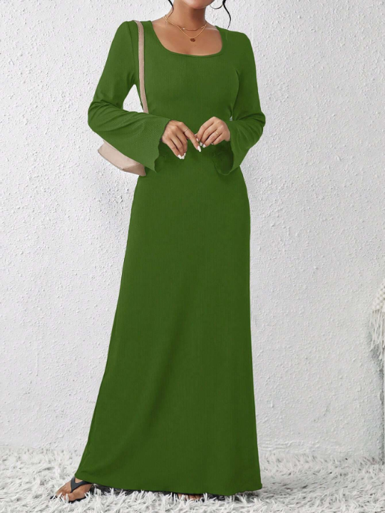 Essnce Ladies' Elegant Solid Color Long Sleeve Dress