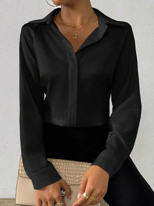 Privé Solid Color Long-Sleeve Shirt