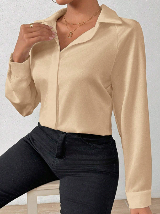 Privé Solid Color Long Sleeve Shirt